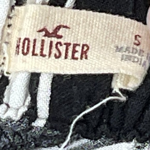 Hollister Black and White Striped Shorts - Picture 3 of 7